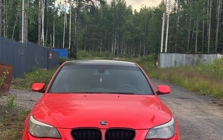 BMW 5 серия, 2004 год, 900 000 рублей, 3 фотография