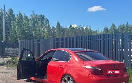 BMW 5 серия, 2004 год, 900 000 рублей, 6 фотография