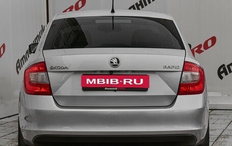 Skoda Rapid I, 2014 год, 895 000 рублей, 5 фотография
