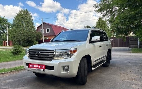 Toyota Land Cruiser 200, 2013 год, 3 500 000 рублей, 2 фотография