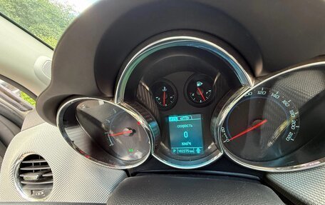 Chevrolet Cruze II, 2013 год, 800 000 рублей, 20 фотография