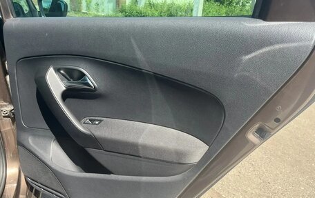 Volkswagen Polo VI (EU Market), 2014 год, 950 000 рублей, 10 фотография