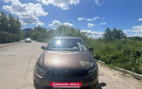Volkswagen Polo VI (EU Market), 2014 год, 950 000 рублей, 2 фотография