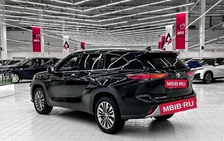 Toyota Highlander, 2024 год, 4 995 000 рублей, 6 фотография