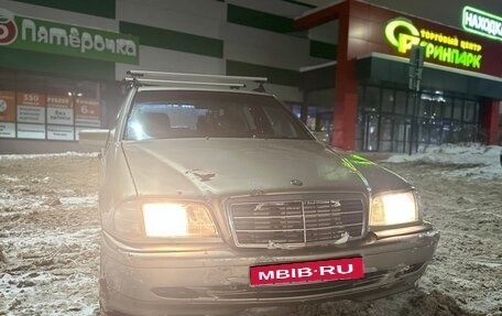 Mercedes-Benz C-Класс, 1998 год, 220 000 рублей, 1 фотография