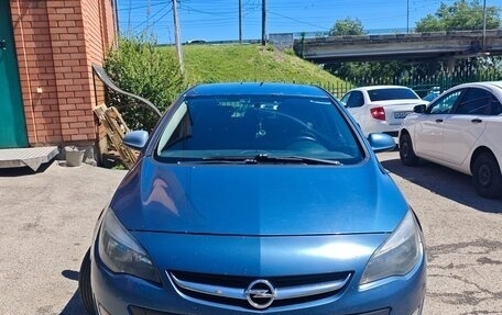 Opel Astra J, 2012 год, 710 000 рублей, 1 фотография