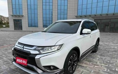 Mitsubishi Outlander III рестайлинг 3, 2021 год, 1 650 000 рублей, 1 фотография