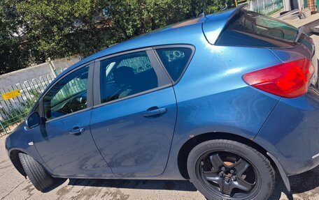 Opel Astra J, 2012 год, 710 000 рублей, 8 фотография