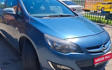 Opel Astra J, 2012 год, 710 000 рублей, 2 фотография