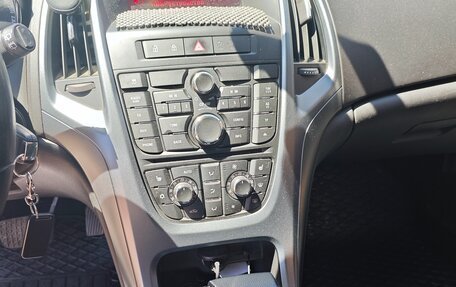 Opel Astra J, 2012 год, 710 000 рублей, 13 фотография