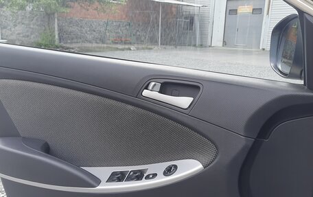 Hyundai Solaris II рестайлинг, 2012 год, 650 000 рублей, 7 фотография