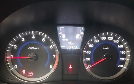 Hyundai Solaris II рестайлинг, 2012 год, 650 000 рублей, 9 фотография