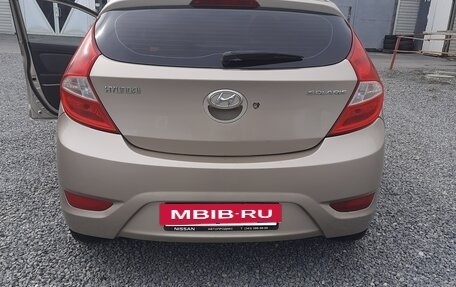 Hyundai Solaris II рестайлинг, 2012 год, 650 000 рублей, 5 фотография