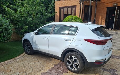 KIA Sportage IV рестайлинг, 2021 год, 1 850 000 рублей, 4 фотография