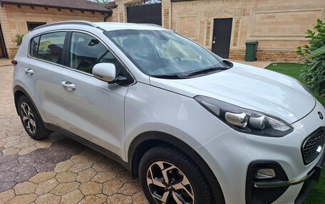 KIA Sportage IV рестайлинг, 2021 год, 1 850 000 рублей, 2 фотография