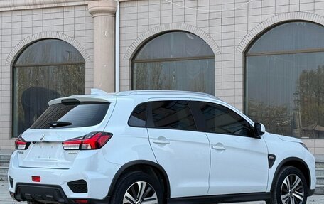 Mitsubishi ASX I рестайлинг, 2022 год, 1 670 000 рублей, 3 фотография