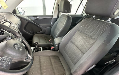 Volkswagen Tiguan I, 2012 год, 975 000 рублей, 10 фотография