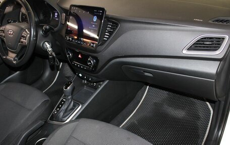 Hyundai Solaris II рестайлинг, 2017 год, 1 257 000 рублей, 11 фотография