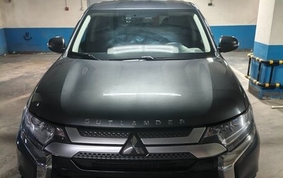 Mitsubishi Outlander III рестайлинг 3, 2021 год, 2 350 000 рублей, 1 фотография