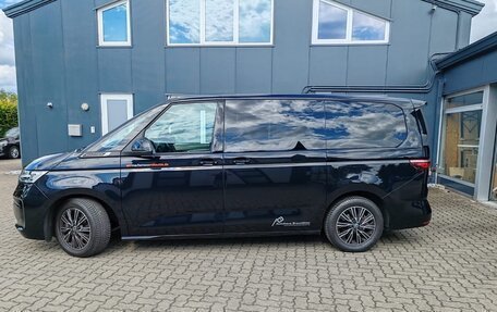 Volkswagen Multivan, 2023 год, 6 150 000 рублей, 5 фотография