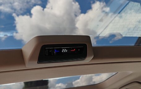 Volkswagen Multivan, 2023 год, 6 150 000 рублей, 14 фотография