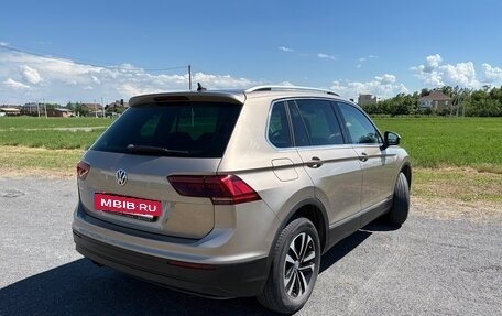 Volkswagen Tiguan II, 2019 год, 2 600 000 рублей, 8 фотография