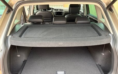 Volkswagen Tiguan II, 2019 год, 2 600 000 рублей, 17 фотография
