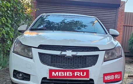 Chevrolet Cruze II, 2011 год, 550 000 рублей, 3 фотография
