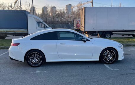 Mercedes-Benz E-Класс, 2017 год, 4 650 000 рублей, 4 фотография