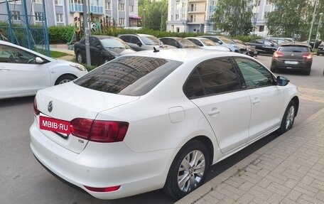 Volkswagen Jetta VI, 2014 год, 950 000 рублей, 4 фотография
