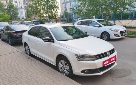Volkswagen Jetta VI, 2014 год, 950 000 рублей, 2 фотография