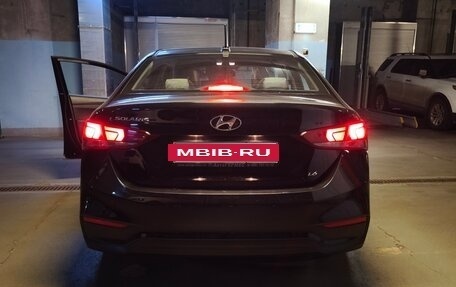 Hyundai Solaris II рестайлинг, 2017 год, 1 550 000 рублей, 2 фотография
