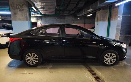 Hyundai Solaris II рестайлинг, 2017 год, 1 550 000 рублей, 4 фотография