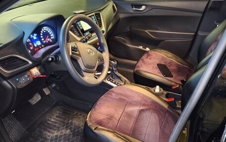 Hyundai Solaris II рестайлинг, 2017 год, 1 550 000 рублей, 5 фотография