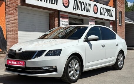 Skoda Octavia, 2019 год, 1 950 000 рублей, 2 фотография