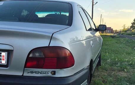 Toyota Avensis III рестайлинг, 1998 год, 320 000 рублей, 5 фотография