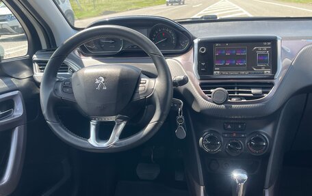 Peugeot 2008 II, 2014 год, 850 000 рублей, 18 фотография
