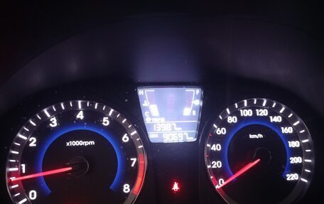 Hyundai Solaris II рестайлинг, 2013 год, 750 000 рублей, 5 фотография