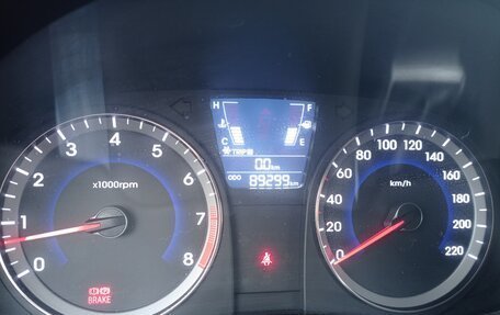 Hyundai Solaris II рестайлинг, 2013 год, 750 000 рублей, 8 фотография