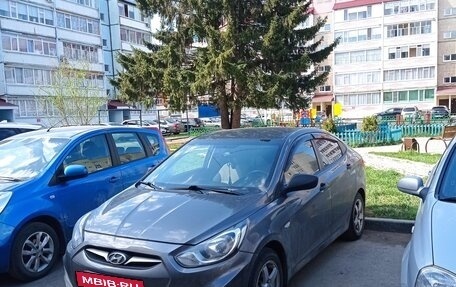 Hyundai Solaris II рестайлинг, 2013 год, 750 000 рублей, 2 фотография