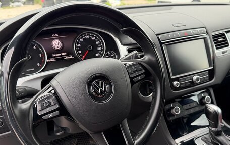 Volkswagen Touareg III, 2017 год, 3 750 000 рублей, 13 фотография