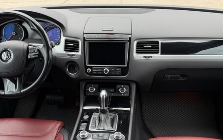 Volkswagen Touareg III, 2017 год, 3 750 000 рублей, 11 фотография