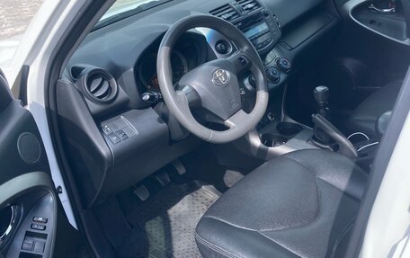 Toyota RAV4, 2011 год, 1 130 000 рублей, 14 фотография