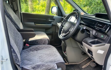 Honda Stepwgn IV, 2016 год, 1 399 000 рублей, 4 фотография