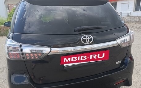 Toyota Wish II, 2017 год, 1 950 000 рублей, 6 фотография