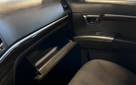 Hyundai Santa Fe III рестайлинг, 2010 год, 1 150 000 рублей, 29 фотография