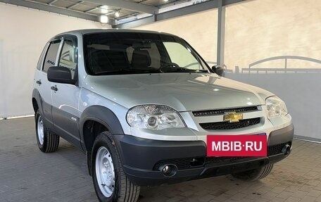 Chevrolet Niva I рестайлинг, 2018 год, 779 000 рублей, 7 фотография