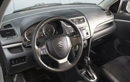 Suzuki Swift IV, 2011 год, 710 000 рублей, 5 фотография