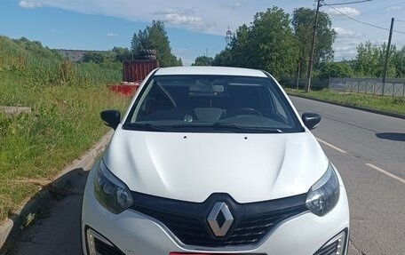 Renault Kaptur I рестайлинг, 2017 год, 1 130 000 рублей, 1 фотография