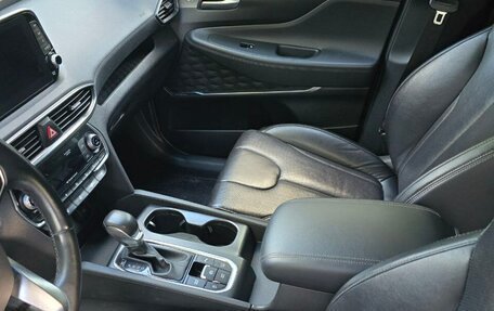 Hyundai Santa Fe IV, 2018 год, 2 690 000 рублей, 6 фотография
